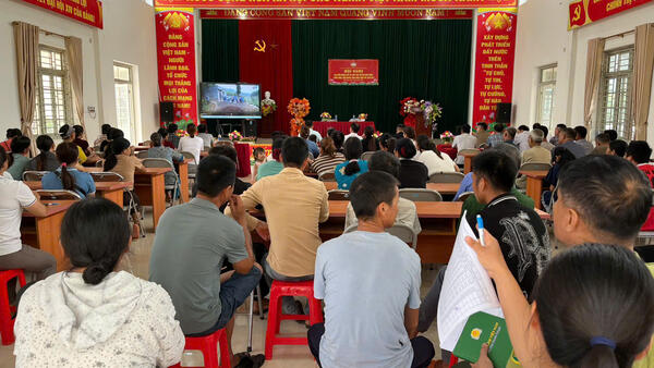Tổ Đại biểu HĐND số 3 xã Kiên Mộc tiếp xúc cử tri trước kỳ họp HĐND xã