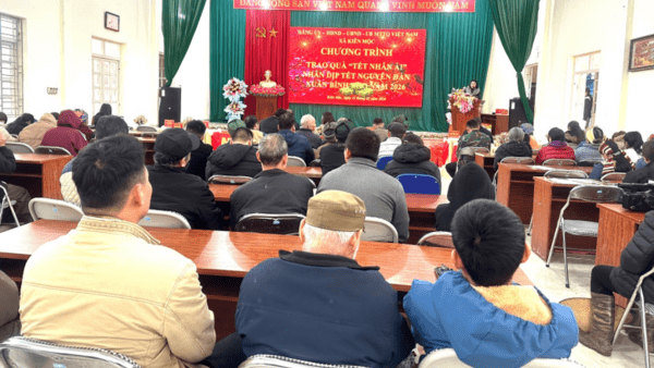 Xã Kiên Mộc tổ chức chương trình trao quà “Tết nhân ái” xuân Bính Ngọ năm 2026