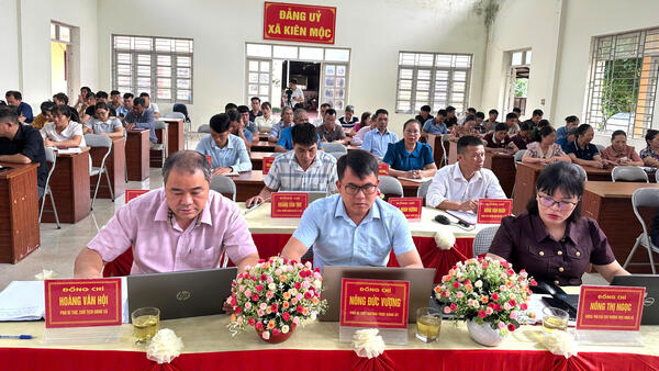 Đảng uỷ xã Kiên Mộc tổ chức hướng dẫn sinh hoạt Chi bộ mẫu