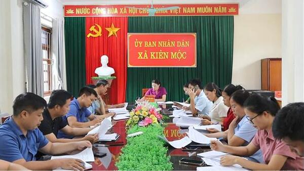 UBND xã Kiên Mộc Họp triển khai Chiến dịch 90 ngày làm sạch, làm giàu, chuẩn hóa dữ liệu của 12 cơ sở dữ liệu chuyên ngành y tế